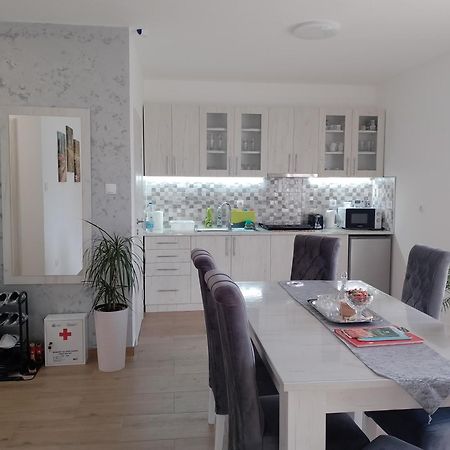 Apartman Dve Lipe Palić Eksteriør billede