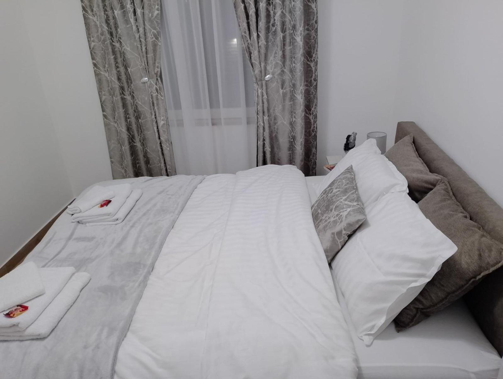Apartman Dve Lipe Palić Eksteriør billede